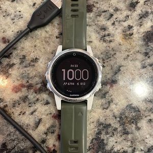 Garmin Fenix 5S running watch